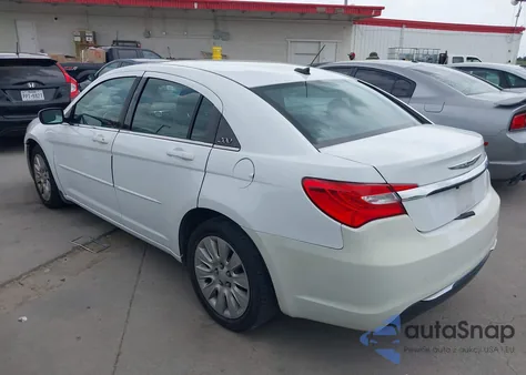 2013 Chrysler 200 Lx z USA, uszkodzony, nr VIN 1C3CCBAB9DN568681
